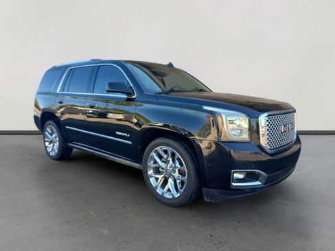 Used 2017 GMC Yukon Denali w/ Open Road Package image 7