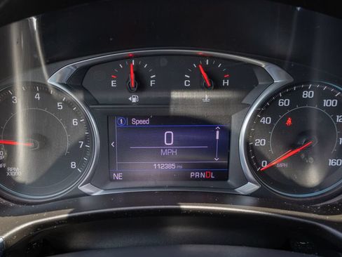 Used 2019 Chevrolet Equinox LT FWD image 16