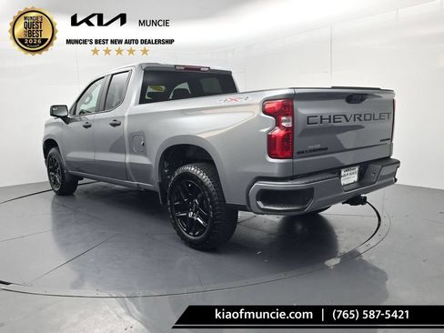 Used 2026 Chevrolet Silverado 1500 Custom w/ LPO, Dark Essentials Package AWD/4WD image 6