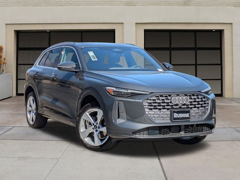 New 2025 Audi Q5 Premium Plus image 19