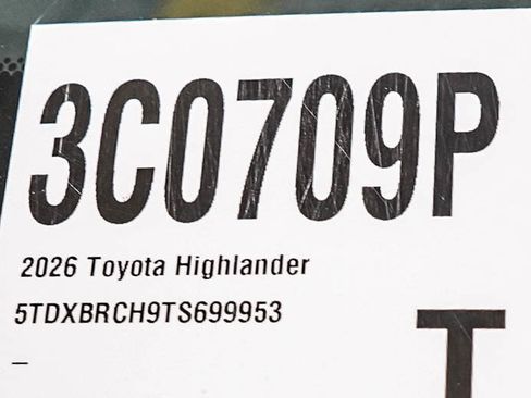 Used 2026 Toyota Highlander Limited AWD/4WD image 34