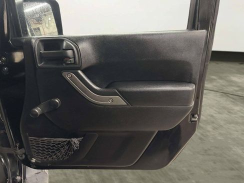Used 2014 Jeep Wrangler Unlimited Sport AWD/4WD image 20