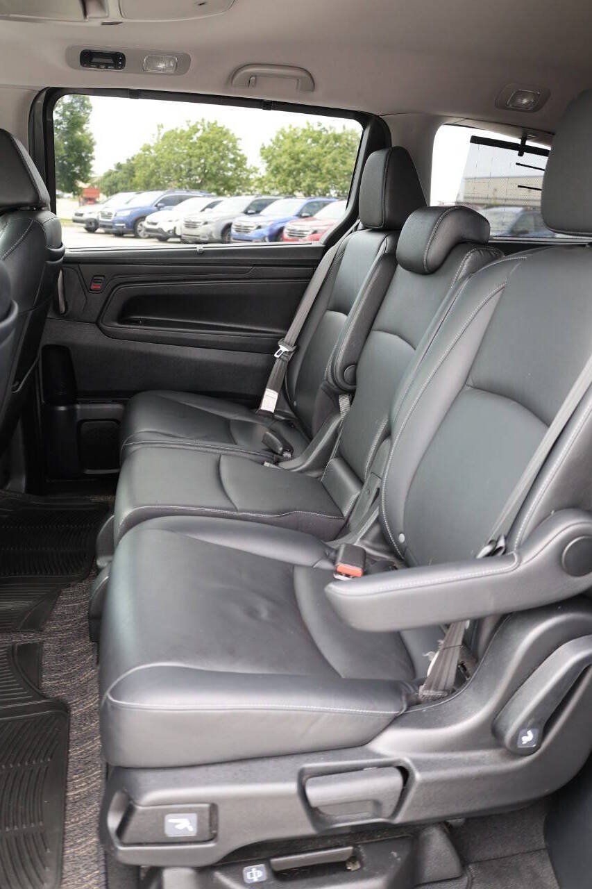 Used 2023 Honda Odyssey Touring image 18
