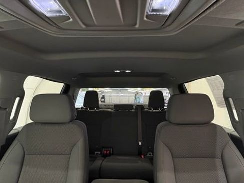 Used 2021 GMC Sierra 1500 4x4 Crew Cab w/ Sierra Value Package image 29