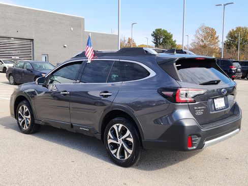 Used 2021 Subaru Outback Touring XT image 5