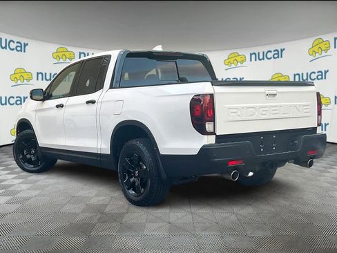 Used 2024 Honda Ridgeline Black Edition image 4