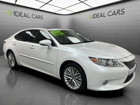 Used 2015 Lexus ES 350 w/ Luxury Package FWD image 3