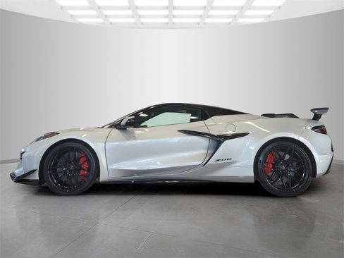 New 2026 Chevrolet Corvette Z06 w/ Z07 Performance Package image 4