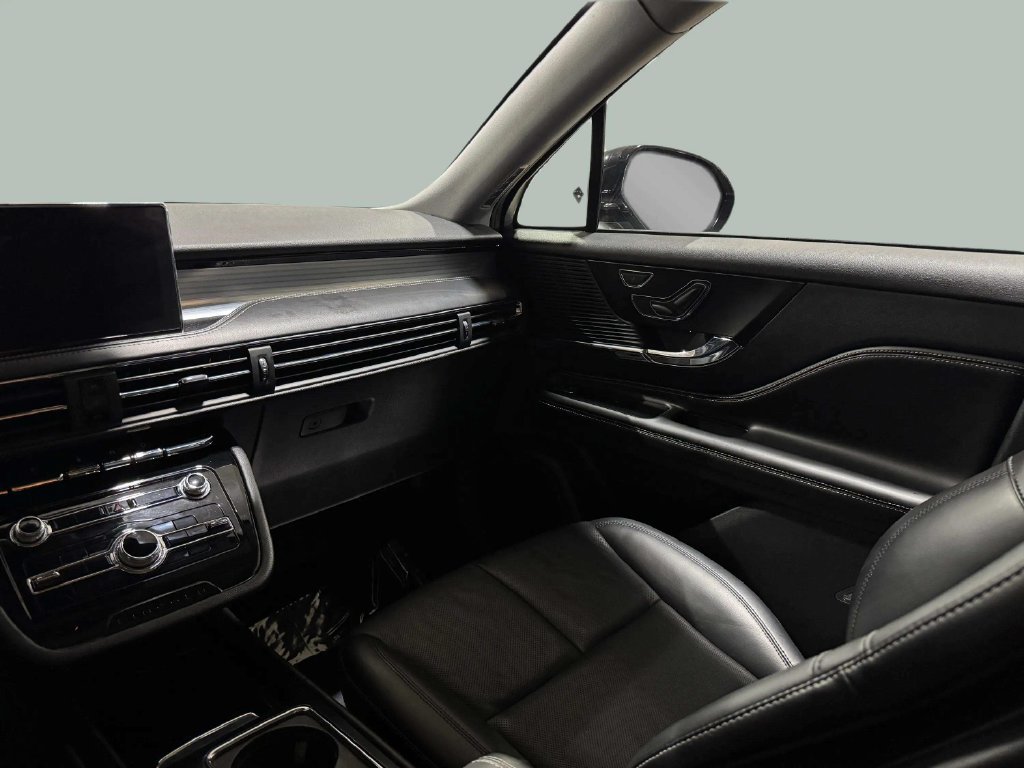 Certified 2022 Lincoln Corsair AWD w/ Premium Package image 22