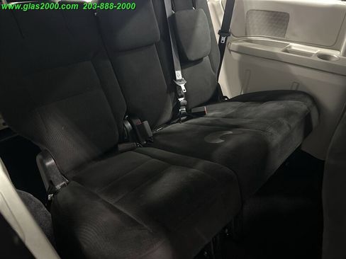 Used 2015 Dodge Grand Caravan American Value Package w/ UConnect Hands-Free Group image 26
