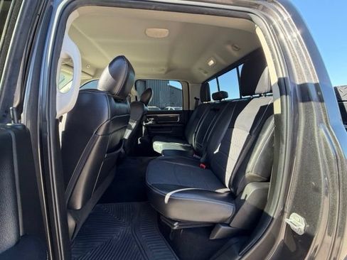 Used 2018 RAM 3500 Big Horn w/ Sport Appearance Group AWD/4WD image 19