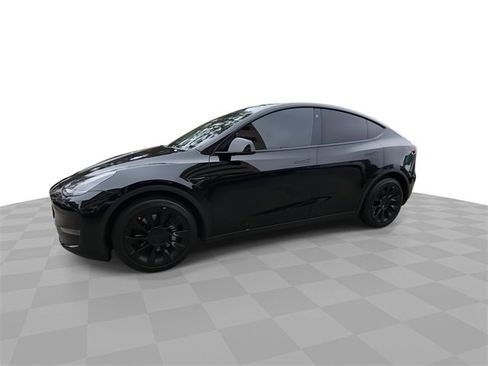 Used 2021 Tesla Model Y Long Range image 4