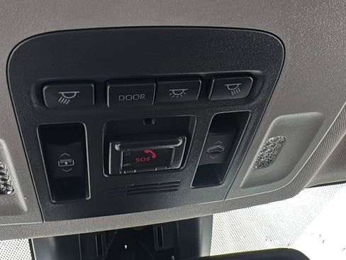 Used 2021 Toyota Camry XSE image 28