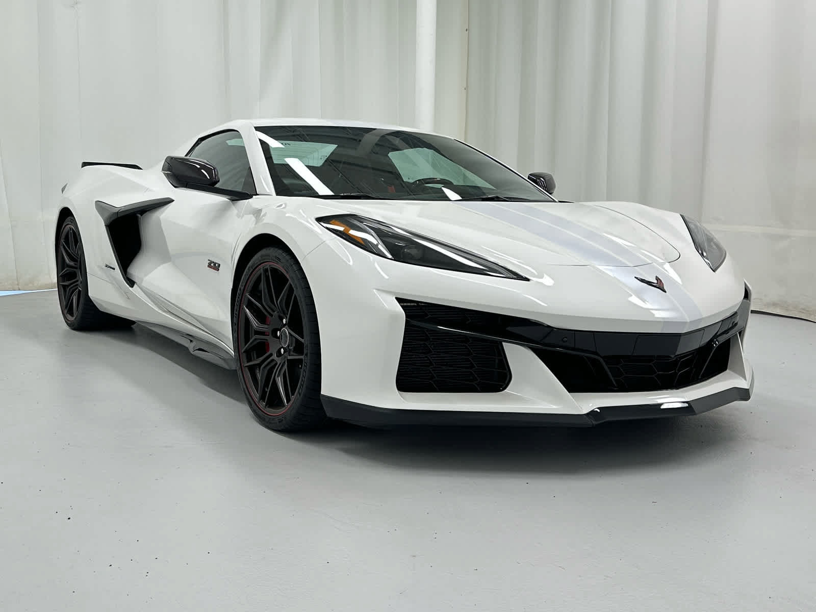 Used 2023 Chevrolet Corvette Z06 RWD image 9