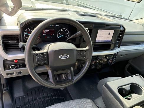 Used 2025 Ford F550 2WD Regular Cab Super Duty w/ XLT Value Package image 25