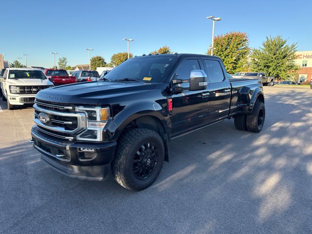 Used 2022 Ford F350 Platinum w/ FX4 Off-Road Package AWD/4WD image 3