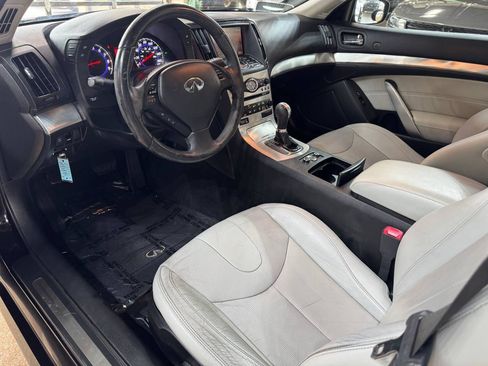 Used 2009 INFINITI G37 Convertible w/ Premium Pkg RWD image 12