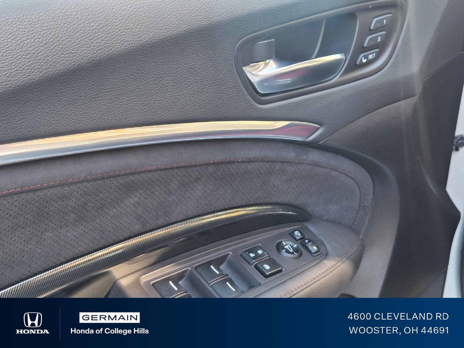 Used 2020 Acura MDX w/ Technology Package AWD/4WD image 32