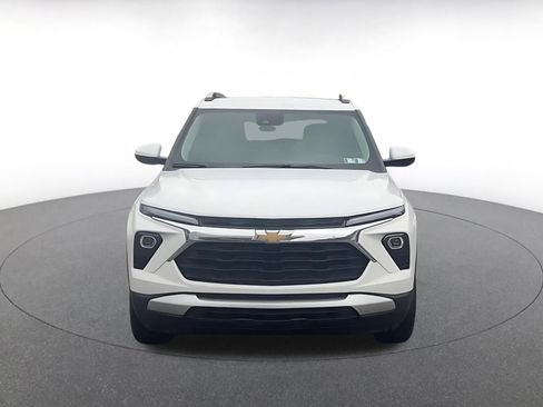 Used 2025 Chevrolet TrailBlazer LT image 4