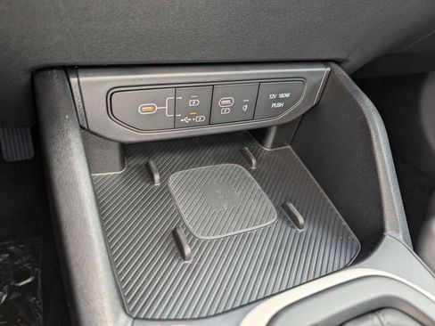 New 2025 Kia K4 GT-Line w/ GT-Line Premium Package FWD image 24