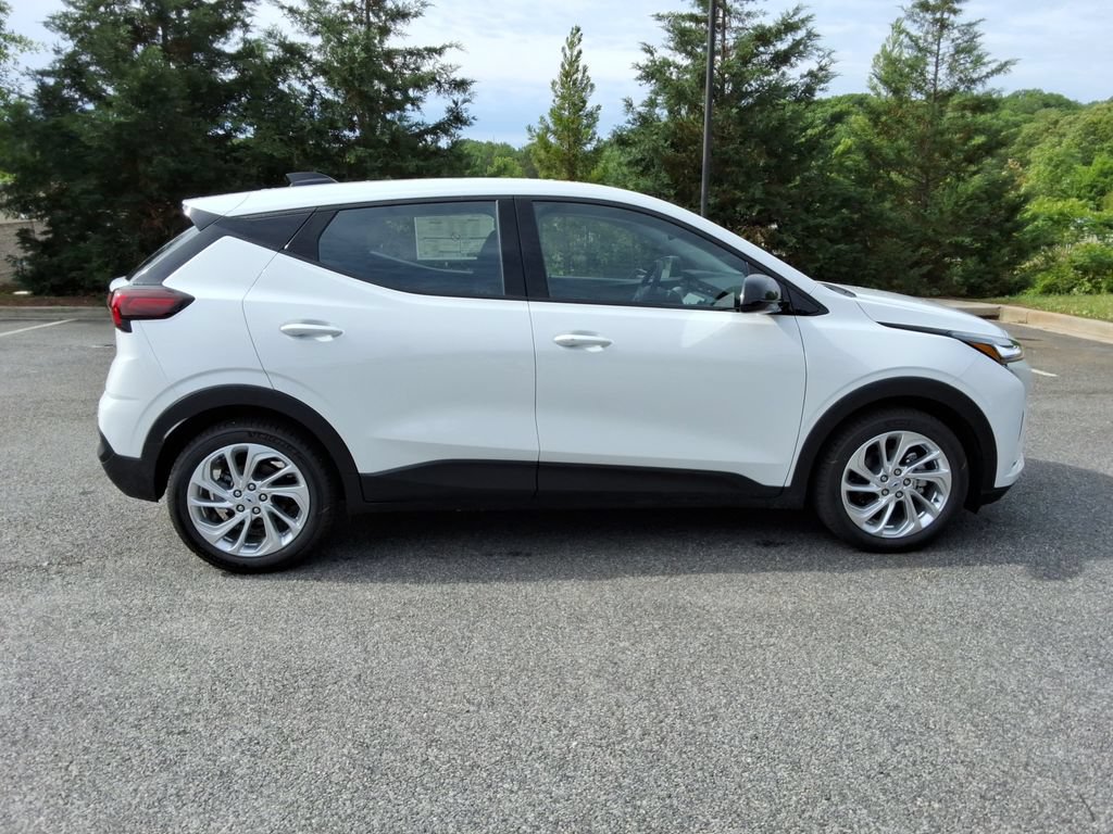 New 2027 Chevrolet Bolt LT FWD image 4