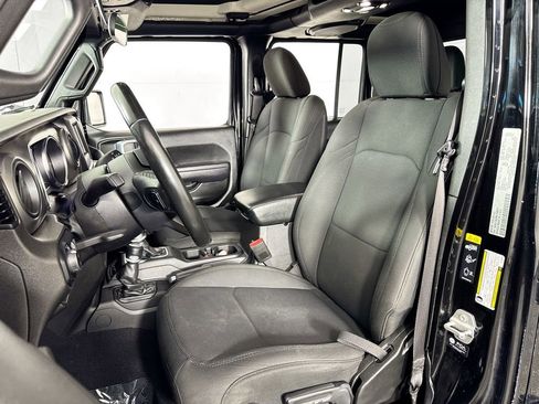 Used 2022 Jeep Gladiator Willys image 21