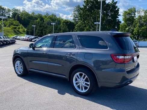Used 2025 Dodge Durango GT AWD/4WD image 3