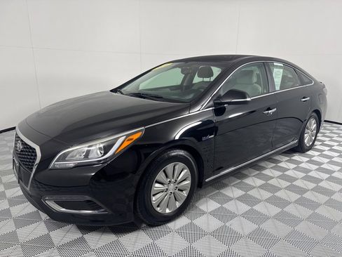 Used 2016 Hyundai Sonata SE image 9