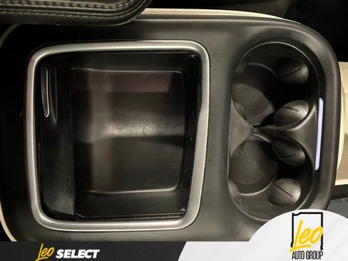 Used 2023 Chrysler Pacifica Touring-L FWD image 20