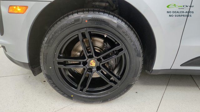 Used 2019 Porsche Macan AWD/4WD image 91