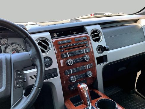 Used 2010 Ford F150 XLT AWD/4WD image 6