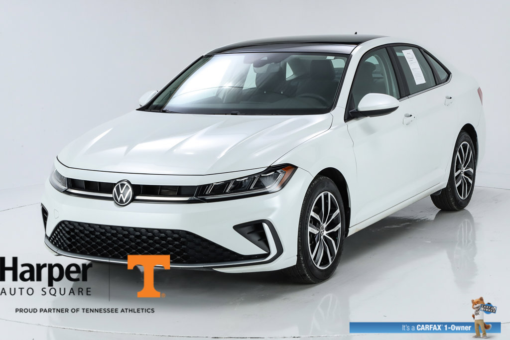 Used 2025 Volkswagen Jetta SE w/ Sunroof Package FWD image 37