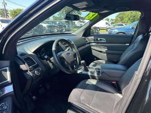 Used 2018 Ford Explorer Limited AWD/4WD image 16