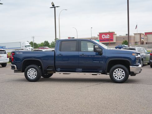 Used 2021 Chevrolet Silverado 3500 LT w/ Convenience Package AWD/4WD image 2