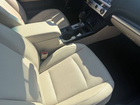 Used 2015 Subaru Legacy 2.5i Limited AWD/4WD image 28