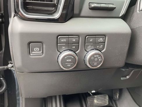 New 2026 GMC Sierra 3500 Denali Ultimate image 17