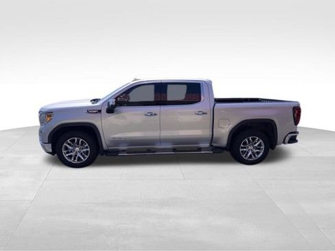 Used 2020 GMC Sierra 1500 SLT RWD image 3