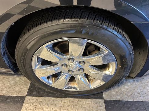 Used 2011 Buick LaCrosse CXS w/ Driver Confidence Package image 9