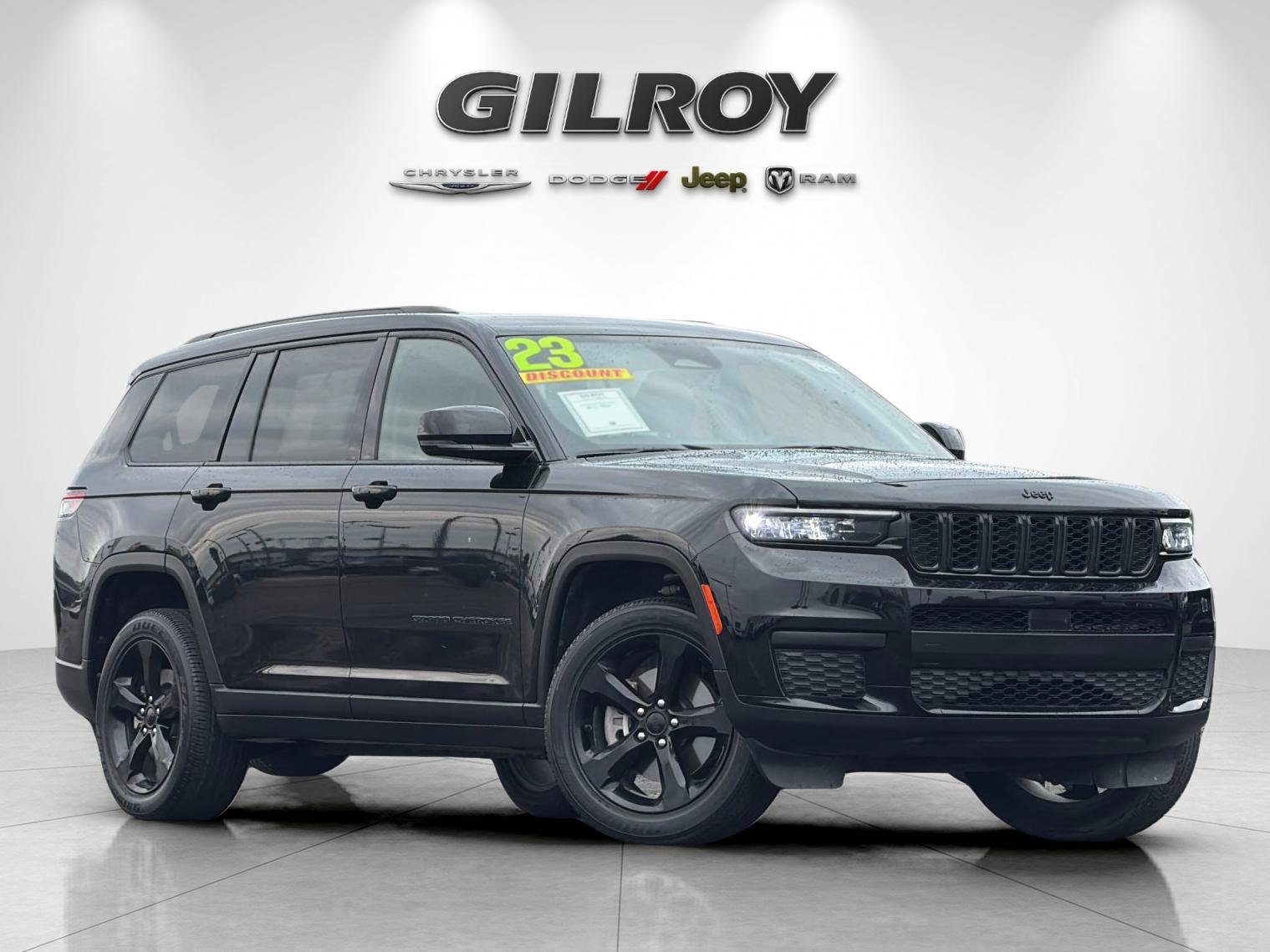 Used 2023 Jeep Grand Cherokee L Laredo AWD/4WD image 2