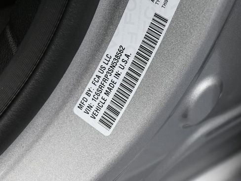 Used 2025 RAM 1500 Laramie image 17