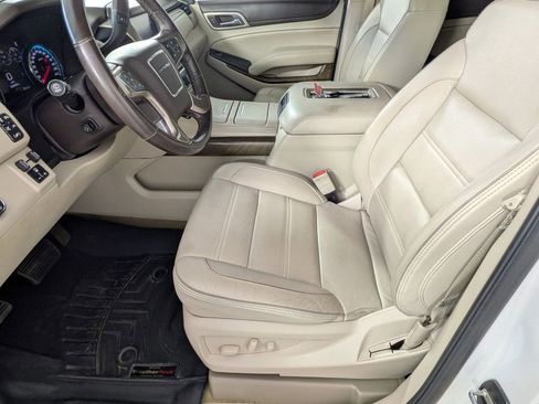 Used 2018 GMC Yukon XL Denali RWD image 22