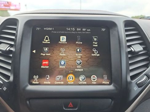 Used 2017 Jeep Cherokee Trailhawk image 33