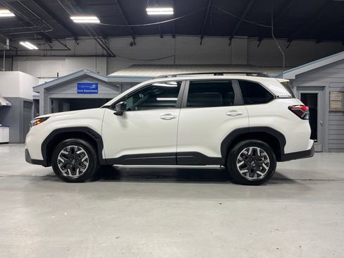 Used 2026 Subaru Forester AWD/4WD image 4