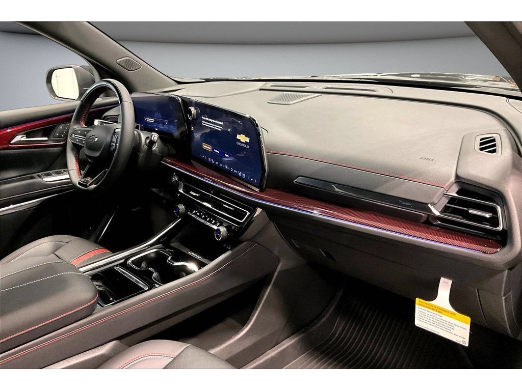 New 2026 Chevrolet Traverse RS w/ LPO, Floor Liner Package FWD image 49