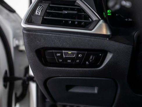 Used 2021 BMW M3 Competition w/ M Carbon Exterior Package image 27