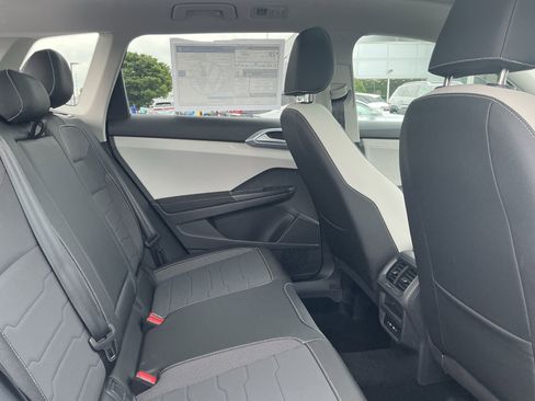 New 2026 Volkswagen Taos SE AWD/4WD image 26