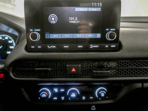Used 2023 Honda HR-V LX image 23