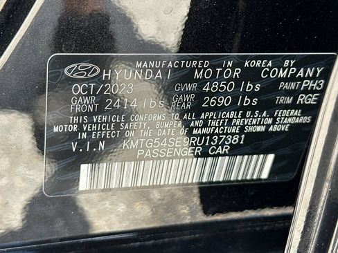 Used 2024 Genesis G70 3.3T Advanced w/ Sport Prestige Package RWD image 39