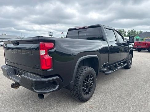 Used 2021 Chevrolet Silverado 2500 LTZ w/ LTZ Plus Package AWD/4WD image 5