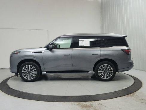 Used 2025 INFINITI QX80 Sensory AWD/4WD image 4